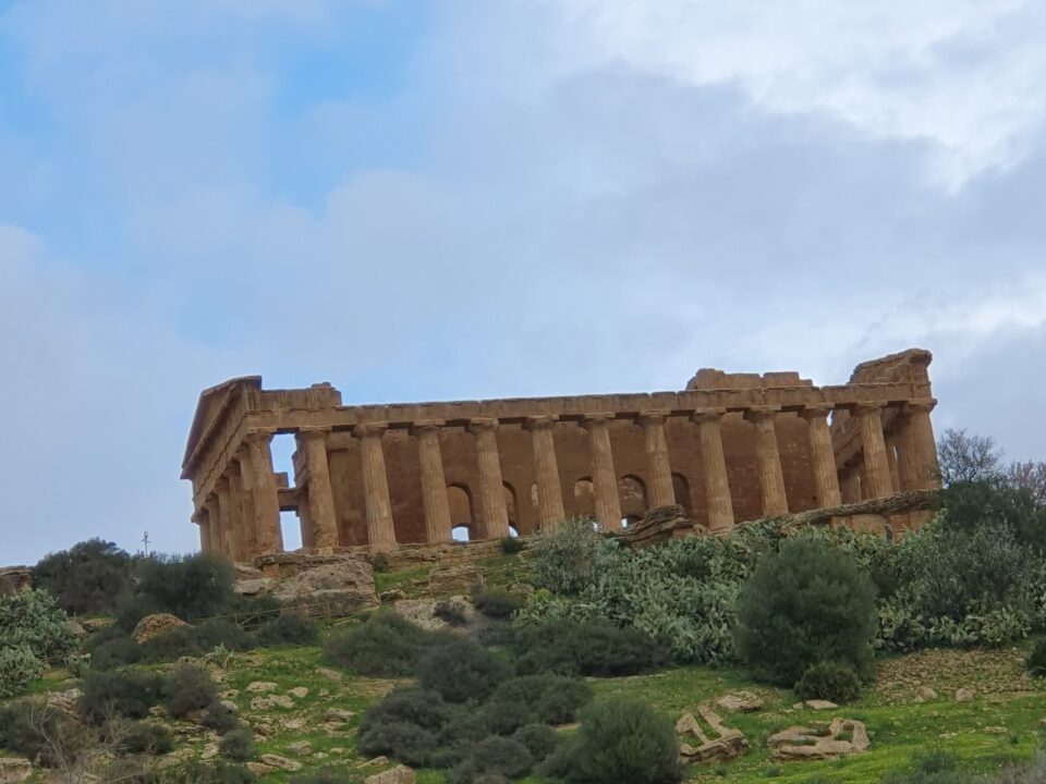 Valle_dei _Templi_Sicily_italytravelaccomodationscom_11